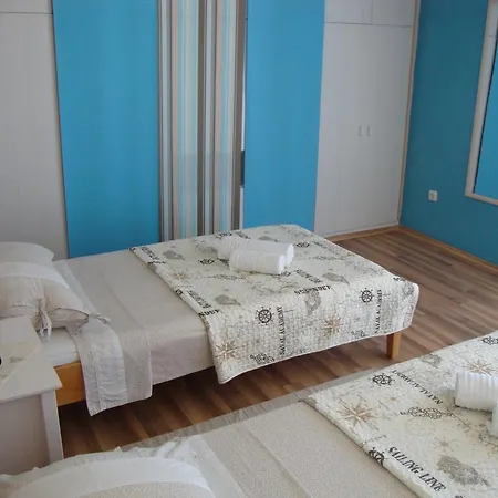 Nela And Vito Apartamento *